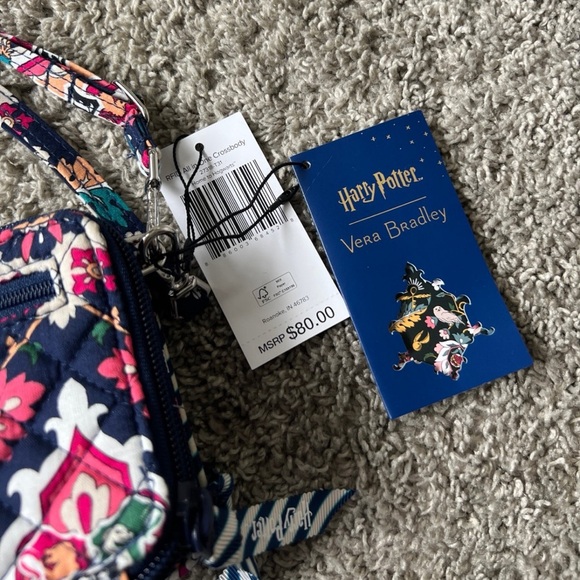 Vera Bradley x Harry potter RFID all in ine crossbody rare special hogwarts - Picture 6 of 6